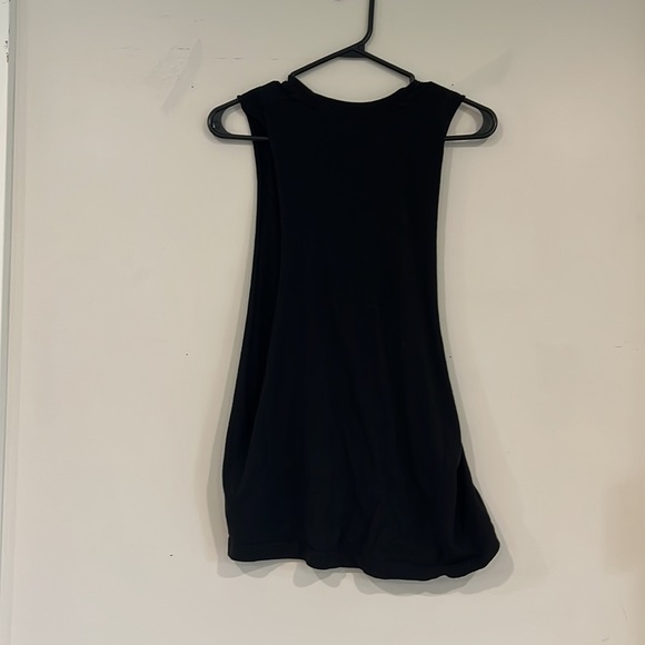 Custom muscle Tee - Picture 2 of 2